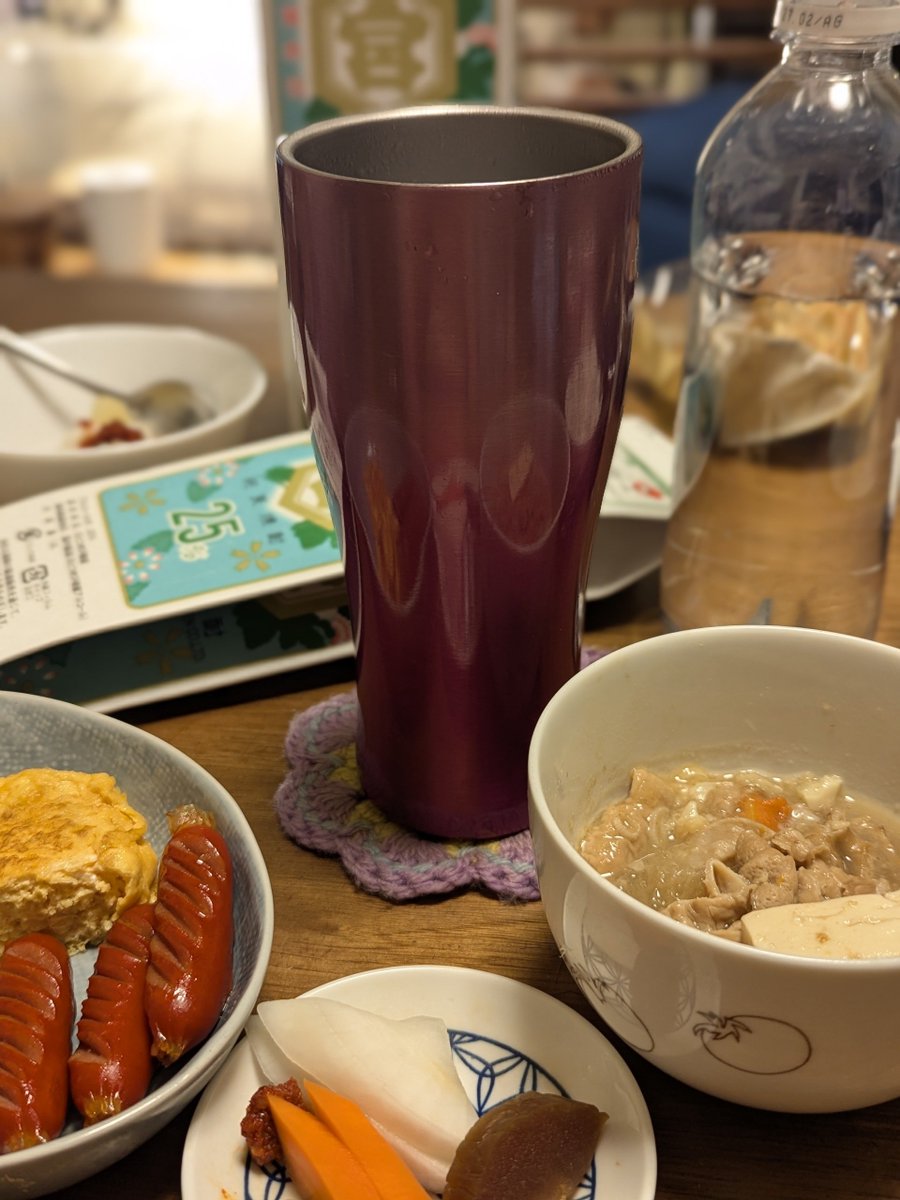 jj_009_'s tweet photo. 煮込みに酔った😱
二杯目からソーダ忘れてたよ
その分空けてたのに👍 https://t.co/JyyMvgdQgI