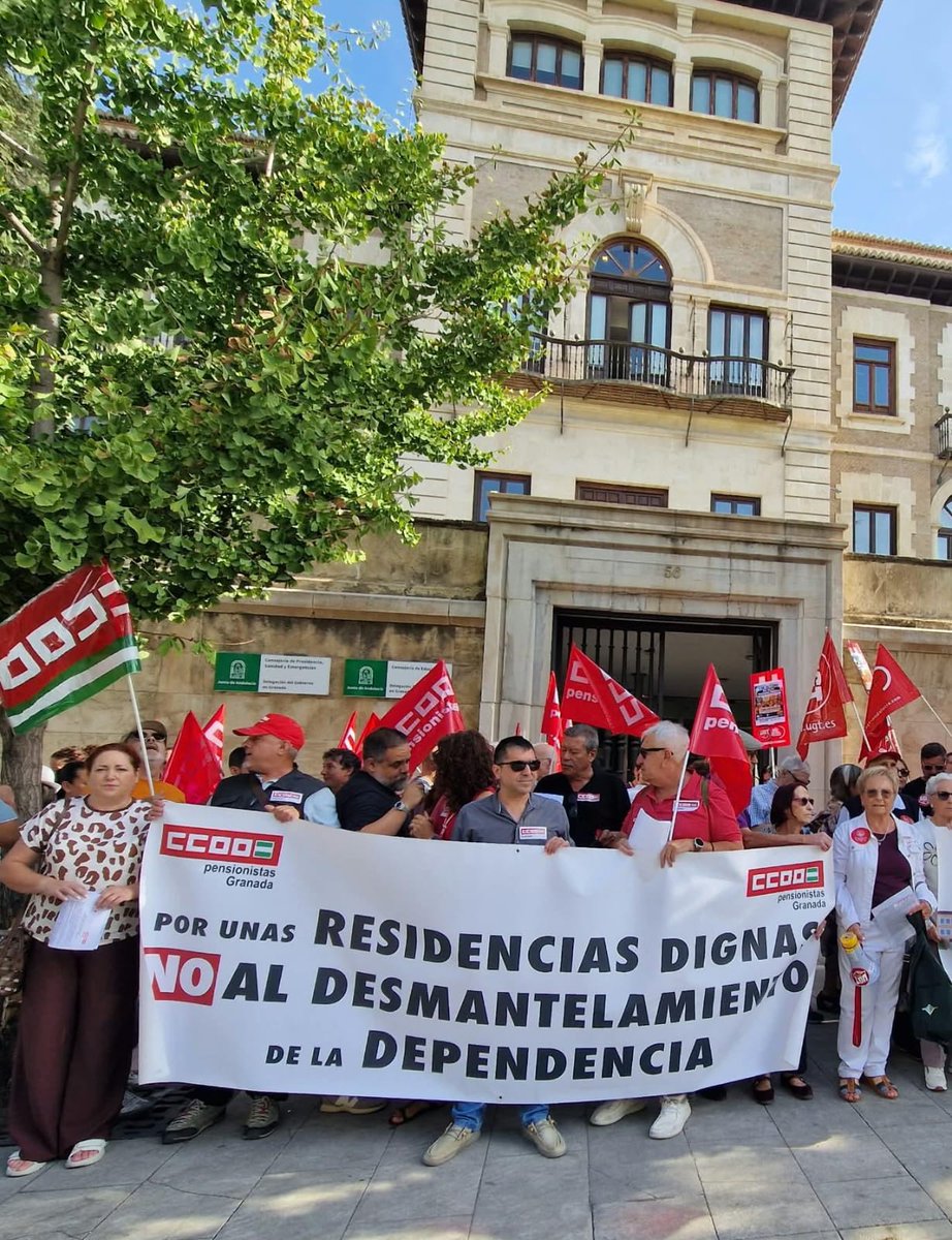 ccoogranada's tweet photo. 1 DE OCTUBRE. DIA INTERNACIONAL DE LAS PERSONAS MAYORES
  CCOO alerta de una “emergencia social” por el deterioro de la atención a los mayores, la dependencia, la sanidad pública y la soledad no deseada
+INFO https://t.co/ow3ntV0Ruu https://t.co/BK6Be5zm2y