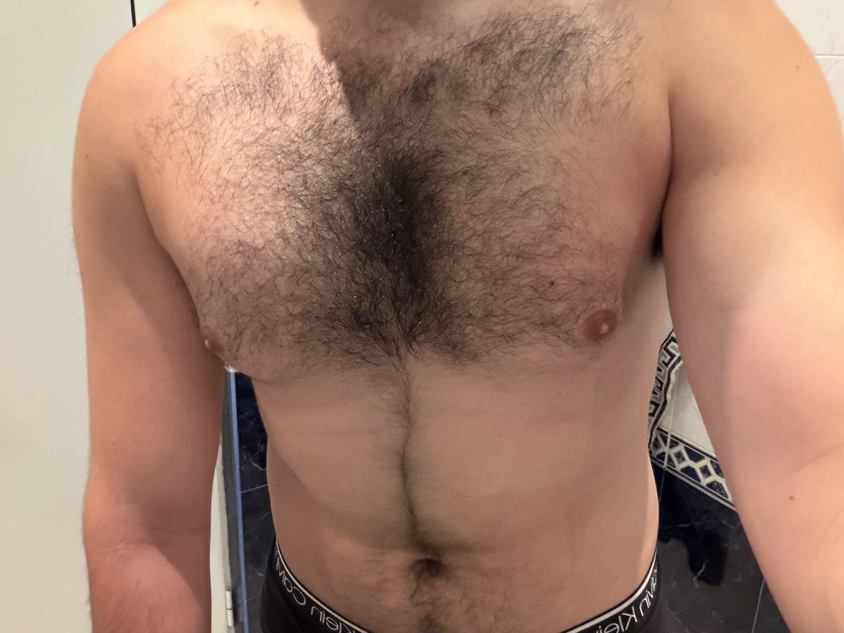 vanhealed's tweet photo. fuck it #pectober is now https://t.co/KwEvktemJ5