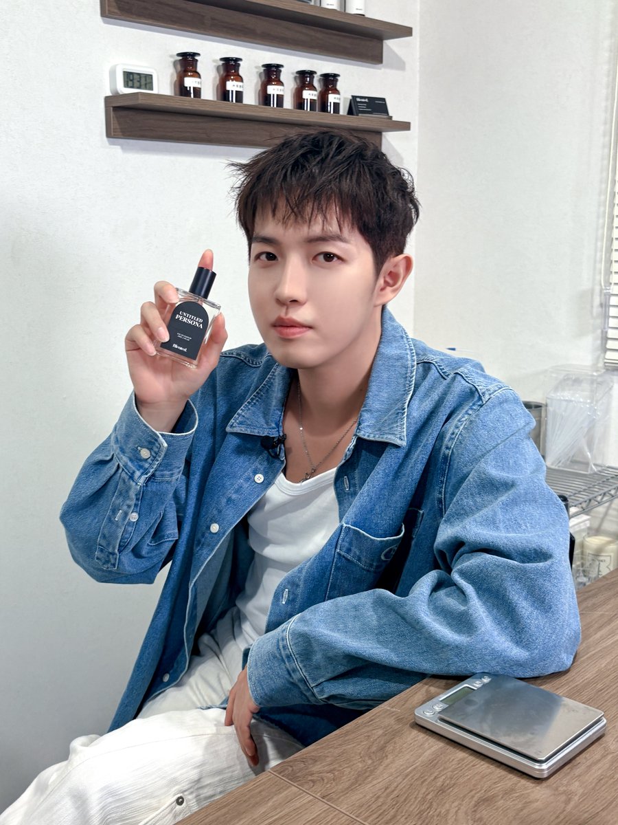 KJH_officialtwt's tweet photo. [📸] 2026.10.01 김재환 (KIM JAE HWAN) Single Album [Love, From Here] : For WIN:D

#김재환 #KIMJAEHWAN
#Love_From_Here https://t.co/3Bz0hKe1WV