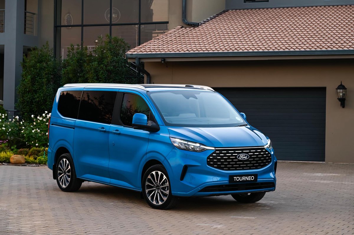 khuleonwheels's tweet photo. Ford Adds All-Wheel Drive to Tourneo Titanium X.See details here: https://t.co/j7D0CLc6Tt

@FordSouthAfrica #FordSA #FordTourneo #TitaniumX https://t.co/Zqd4NozgNV