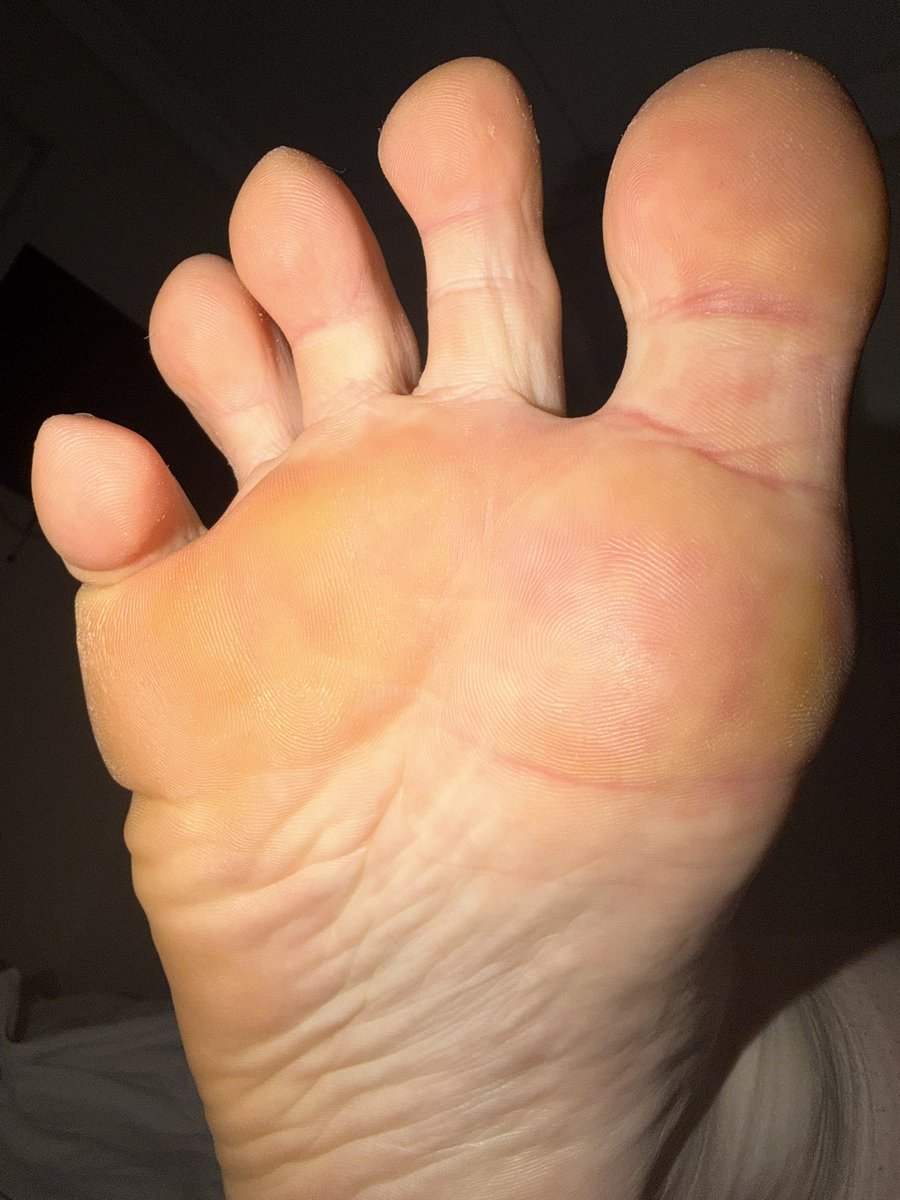 SolesOfSpritz's tweet photo. I’ve already posted about it BUT I have a telegram channel now where you can hang and get cool pics :3

Ass pics, thigh pics, tummy pics, feet pics, you name it? I got it for you~

L1nk below 💖

#nsfw #nsfwtwt #feet #footfetısh #feetfetısh #feetworshi̇p #paws #furry #socks https://t.co/ySrffT7VvE