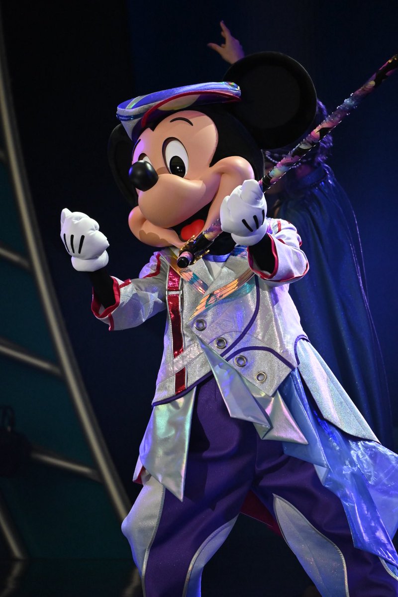 tenchan_disney's tweet photo. 新ショーのミッキー様ほんとにスタァでした。 https://t.co/VImTfdKuT2