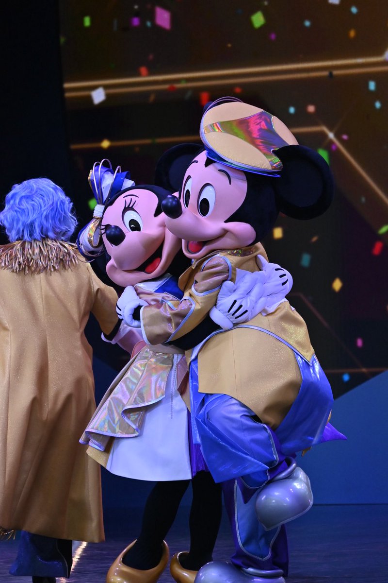 tenchan_disney's tweet photo. 新ショーのミッキー様ほんとにスタァでした。 https://t.co/VImTfdKuT2