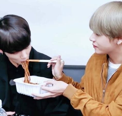 vgukace's tweet photo. taehyung’s baby since day one https://t.co/WuDHcVvjuh