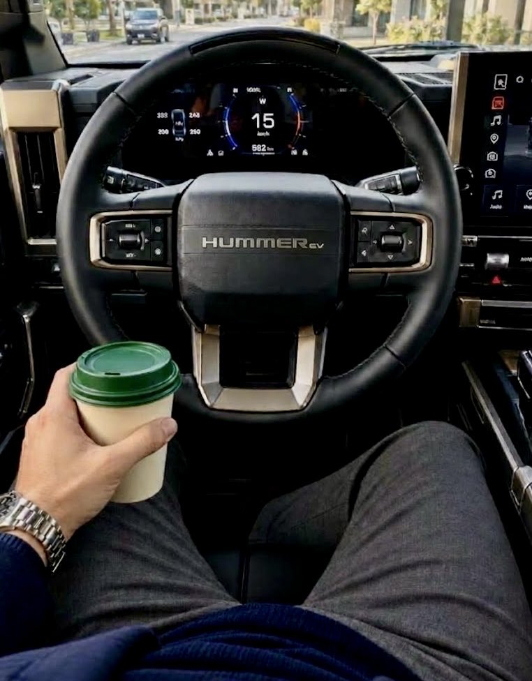 dr_cyhn's tweet photo. #thursday #lifeisgood #bosslife https://t.co/XgewOgJKEu