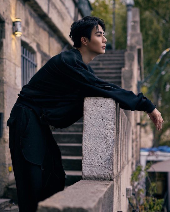 sapphire_Nu's tweet photo. Another day, another time Zee has me losing my mind over his looks

#ConceptKorea #koccafashion #asparagus #ZeePruk https://t.co/A4LDSVlY9a