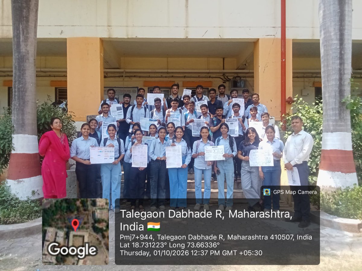 NMIETPUNE's tweet photo. 🧠🎨 Learning meets creativity!

SE CSE students showcased their knowledge of Data Structures through innovative posters on Linked Lists, Trees, Graphs, Hashing &amp; Sorting. 🚀

#NMIET #CSE #DataStructures #StudentInnovation https://t.co/EoDGEZeAft
