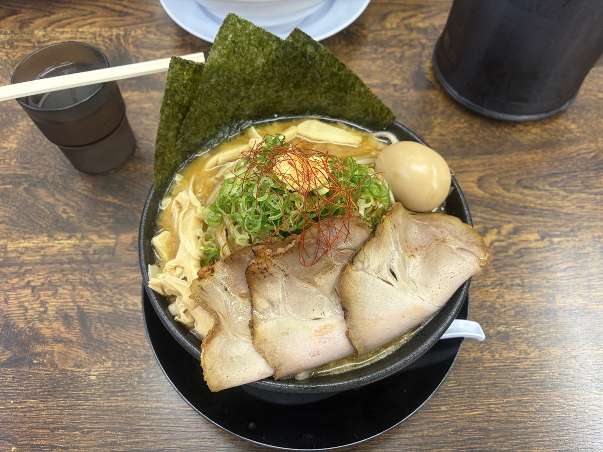 wakuya_itto's tweet photo. 時差投稿

「麺屋藤さい」さん
あおり味噌らぁ麺

息子の中総体新人戦が雨のため延期になったためチャンスと思い来店‼︎
ずっと食べたかった‼︎

煽りならではの香ばしい香りのスープ‼︎
マジで最高すぎる‼︎
生姜溶かすの勿体無いくらい‼︎
もう全てがハイクオリティ‼︎

ご馳走さまですm(._.)m https://t.co/NH3e975fPQ