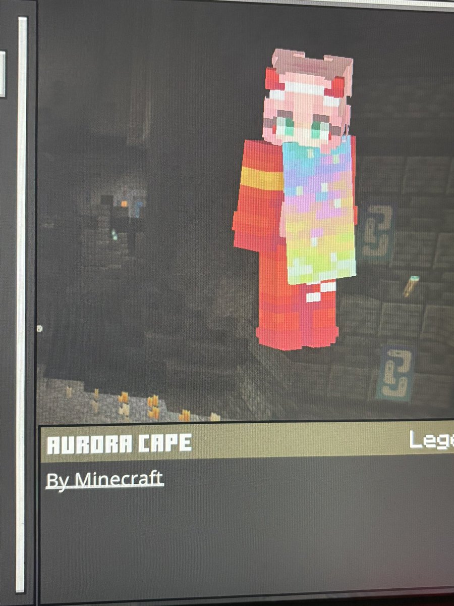 HonkinPaddy's tweet photo. So it first let me equip the cape on bedrock. And then when I went to go check Java, and it still wasn’t there, I logged back on bedrock. Now bedrock won’t even let me equip the cape and it is  still not showing up in my Java capes. 

@Minecraft help 😭 #minecraft https://t.co/ZPRNVSQlDZ