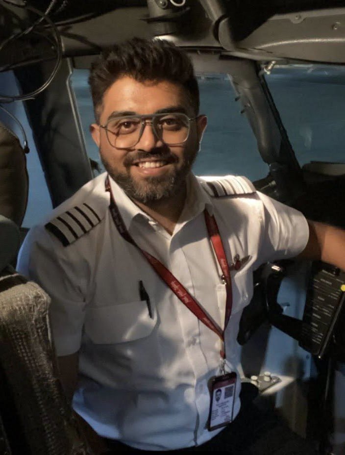 Tushar_KN's tweet photo. Arjumand Gulzar Dar, aka Hamza Burhan, orchestrated the Pulwama attack, which killed 40 CRPF personnel

Captain Smit Machchhar risked his life and saved 174 Jews, bringing honour to the nation

Their Hero                          Our Hero https://t.co/IHyOS77qlX