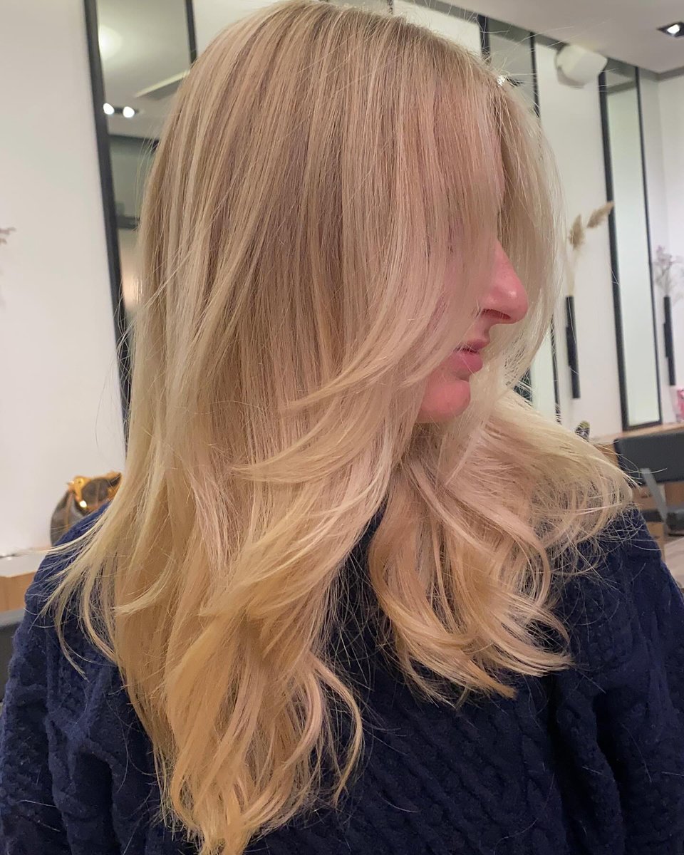 mrdontequila1's tweet photo. Layers for days and a stunning blonde look! https://t.co/b2uF5i2KTk