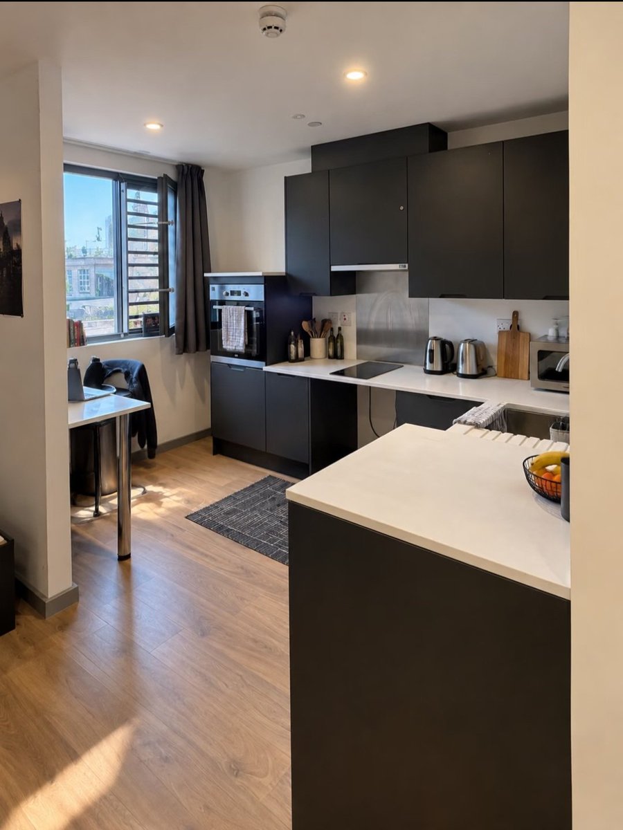 cozyeras's tweet photo. Black, beige, wood tones… the perfect cozy combination. 🤎 https://t.co/gxdExgJP6Y