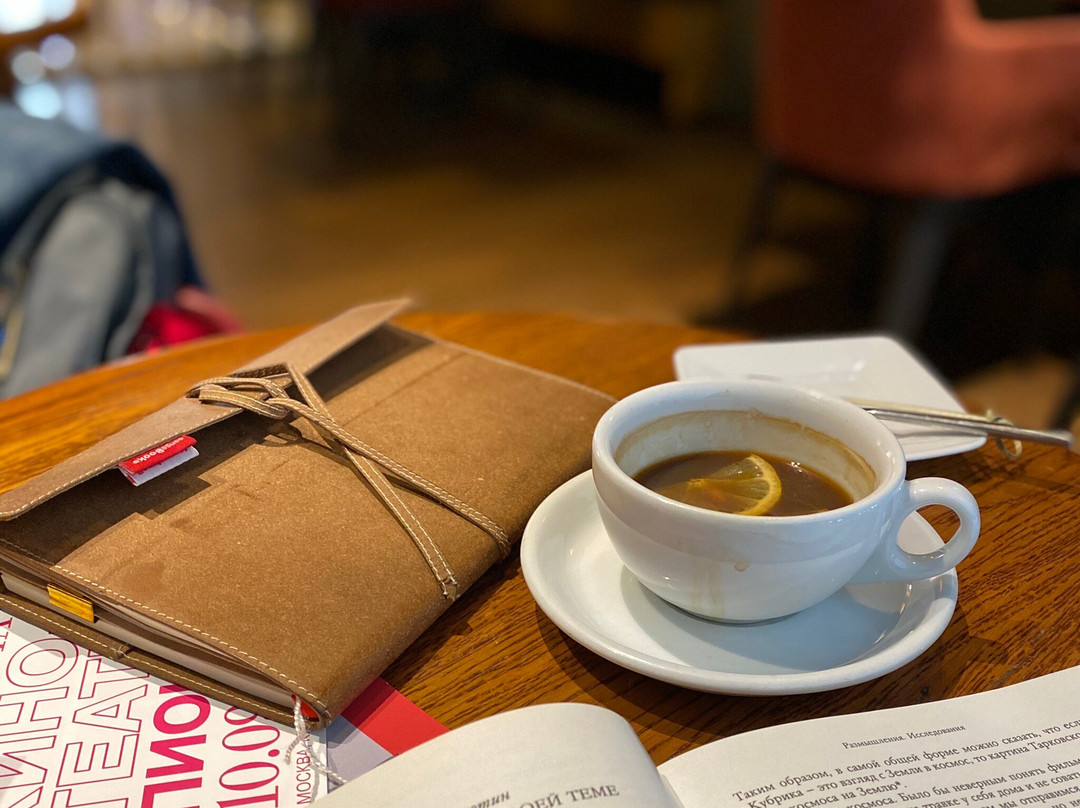 SophiaBryakom8's tweet photo. [Today’s mood: a cup of warm coffee that’s just right—not too hot, not too cold. Small joys hit different on busy days.]， https://t.co/Oy1pilbfer