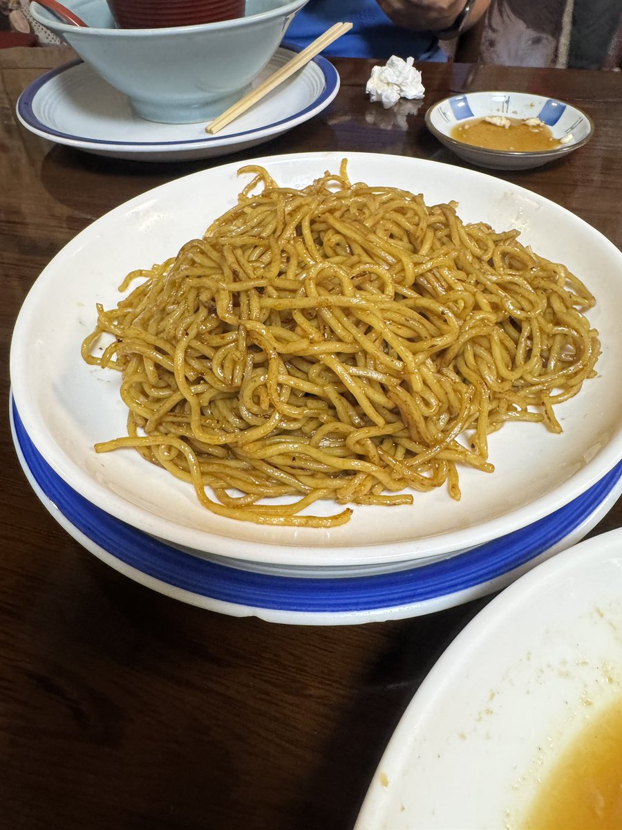 masakuracchi's tweet photo. カツ煮定食 
途中追加ご飯
＋追加おかずで ガチやきそば💕

お腹いっぱい
でお持ち帰り〜😆

美味しく楽しく
ごちそうさまでした😋

#カツ煮定食
#ガチやきそば https://t.co/HZilpiAn1J