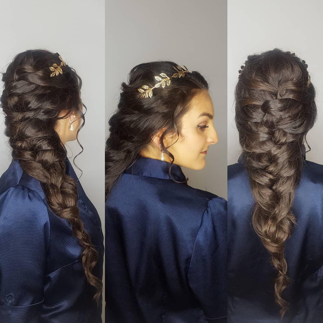 SophiaDees's tweet photo. I need a volunteer this Friday, February 8 at 1:00 for a braid tutorial video. Looking for someone with at least shoulder-length hair. Please comment or message me. https://t.co/uWoPA95hEj