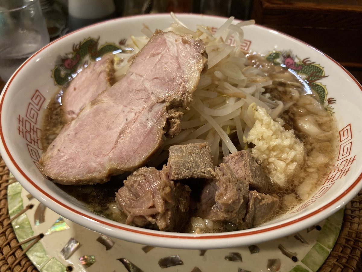 indiamuso's tweet photo. 麺屋雉虎
キジトラジロー
笑えるほど美味い、仕事帰りに通える店なのでリピート確定 https://t.co/wWxjbxgy2k