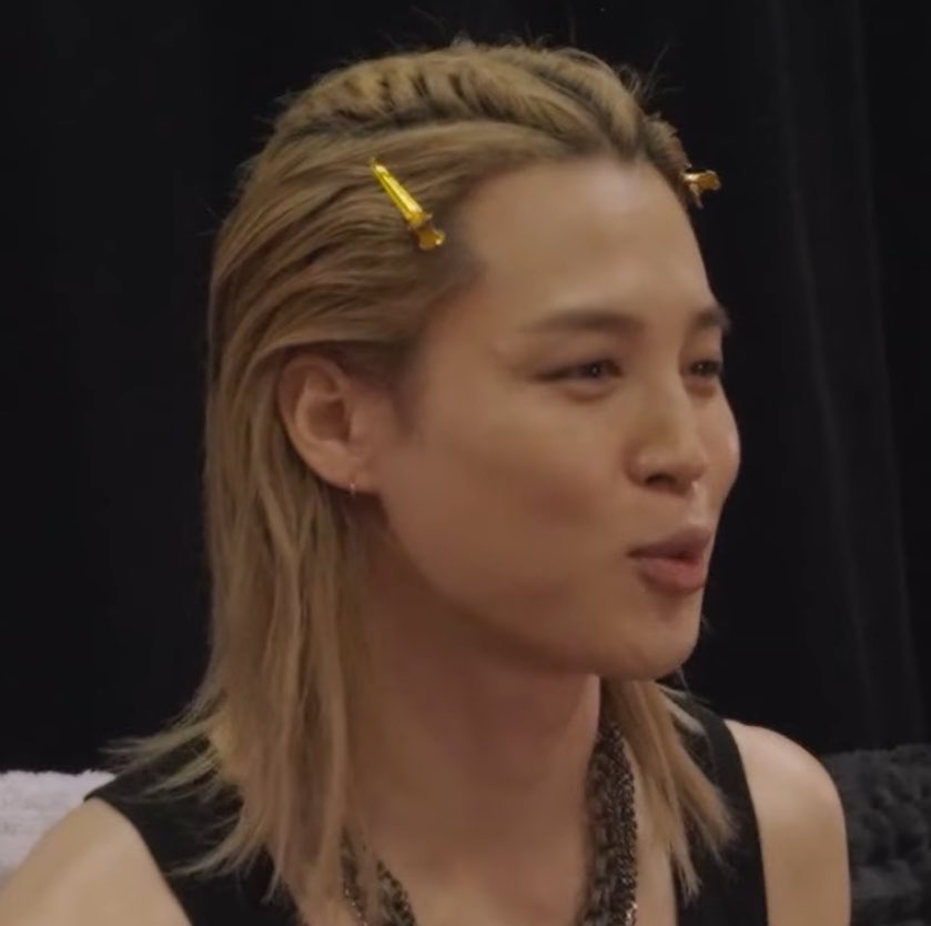 jm3goo's tweet photo. the hairclip is so cute https://t.co/vc9xVUmbzP