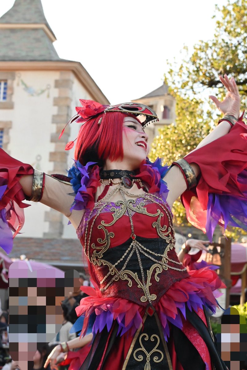 tenchan_disney's tweet photo. フレンジーも最高でした
DPAは安定のオウムちゃん🦜

そろそろミッキー様で見たい https://t.co/ue2J4SbsiH