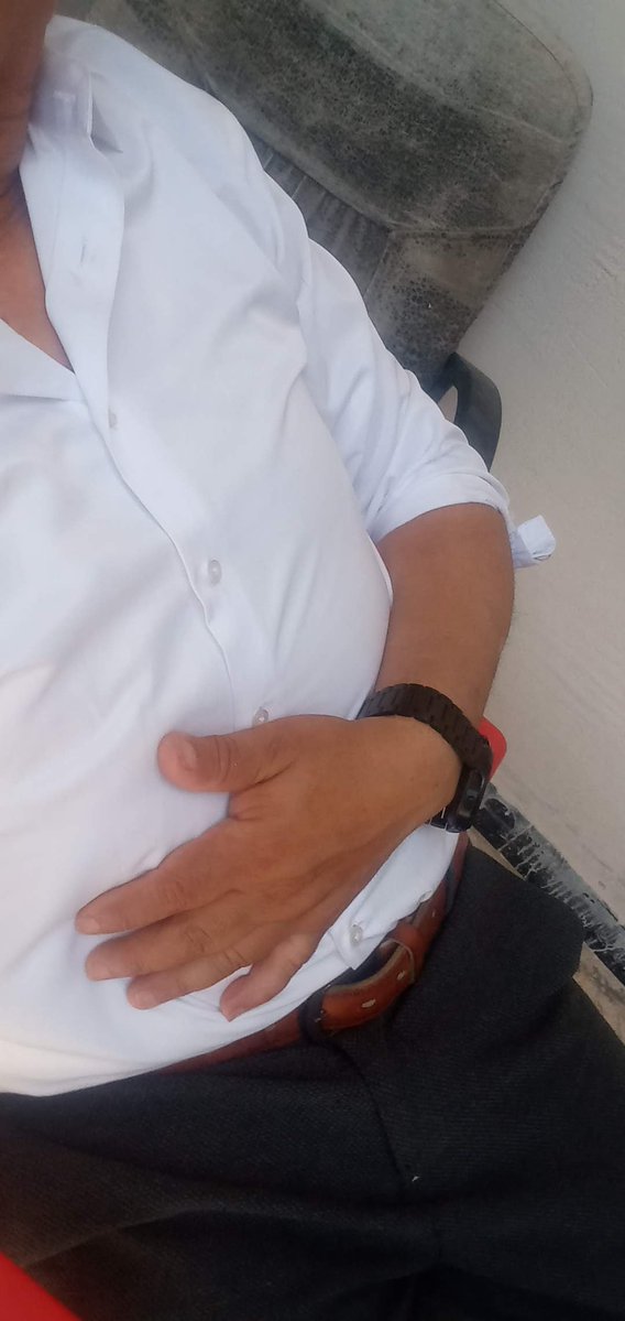 smailmizi2's tweet photo. تقول الحكمة العربية البليغة:
لو كان الفارق بين الظاد والضاد مجرد "عصا"
ما كان الحظْر منعا والحضر وجودا.
ولا كان الظفر نصْرا والضرر أَبدا.
ولا انطوى الظن على حيرة والضن على شح.
وما ارتبطت الجنة بالظلال والنار بالضلال.
 عبقرية اللغة العربية حيث يغير الحرف الواحد مجرى المعنى تماما. https://t.co/bjRUMEuabz