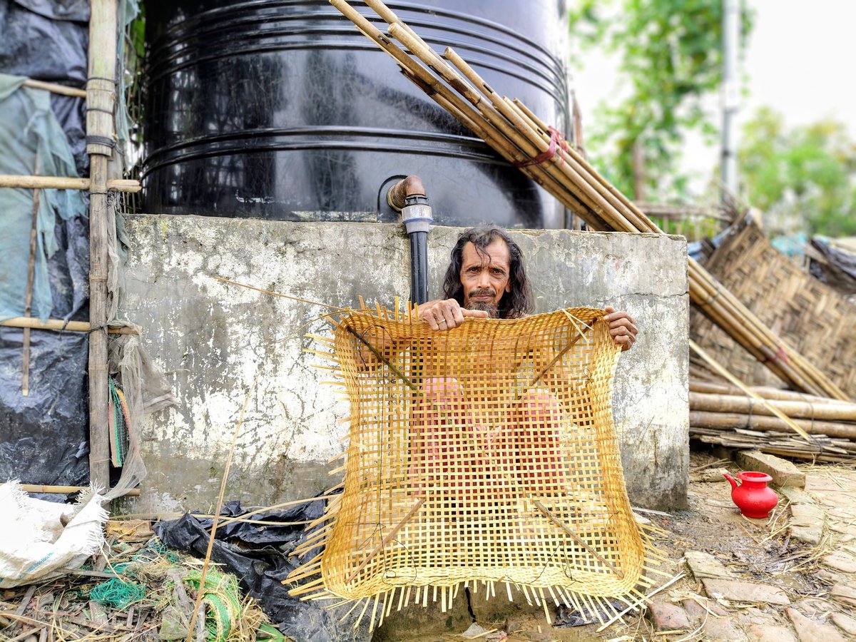 RoAnisHlaMyint's tweet photo. #Rohingya #RohingyaCulture #RohingyaHeritage #RohingyaTradition #LaiBasket #BambooBasket #TraditionalCraft #RohingyaArt #RohingyaLife #CulturalHeritage #RohingyaCommunity #RohingyaStories
@RoAnisHlaMyint https://t.co/hAW4bC3Lj4
