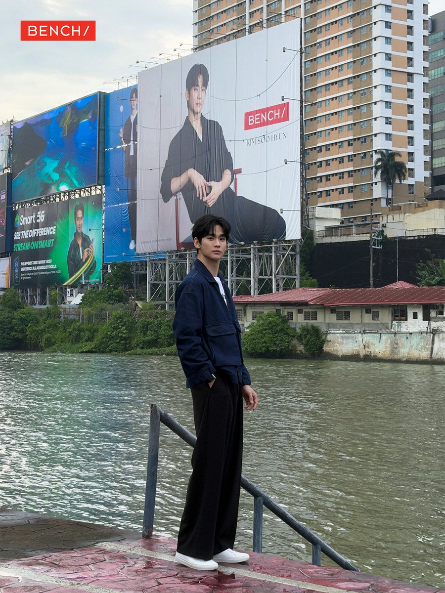 benchtm's tweet photo. Someone handsome stopped by EDSA Guadalupe! 👀 Swing by and say hi to Kim Soo Hyun before #BENCHOurForeverWithYou tomorrow! Don’t forget to tag us. ❤️

#BENCHxKimSooHyun #GlobalBENCHsetter https://t.co/cP7seqCUJE