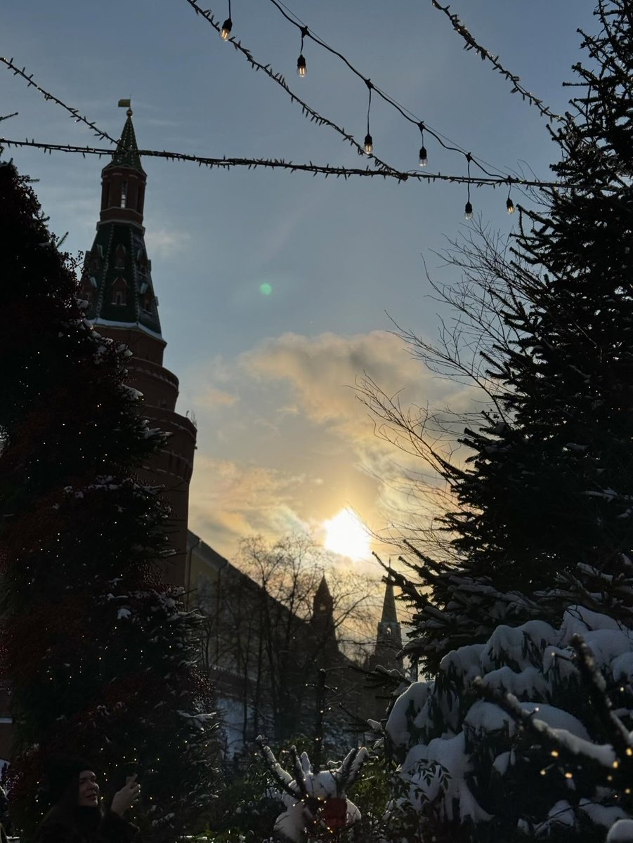 Robinisha's tweet photo. Photo by Catherine in Moscow, Russia. https://t.co/ZWjRqDlKNC