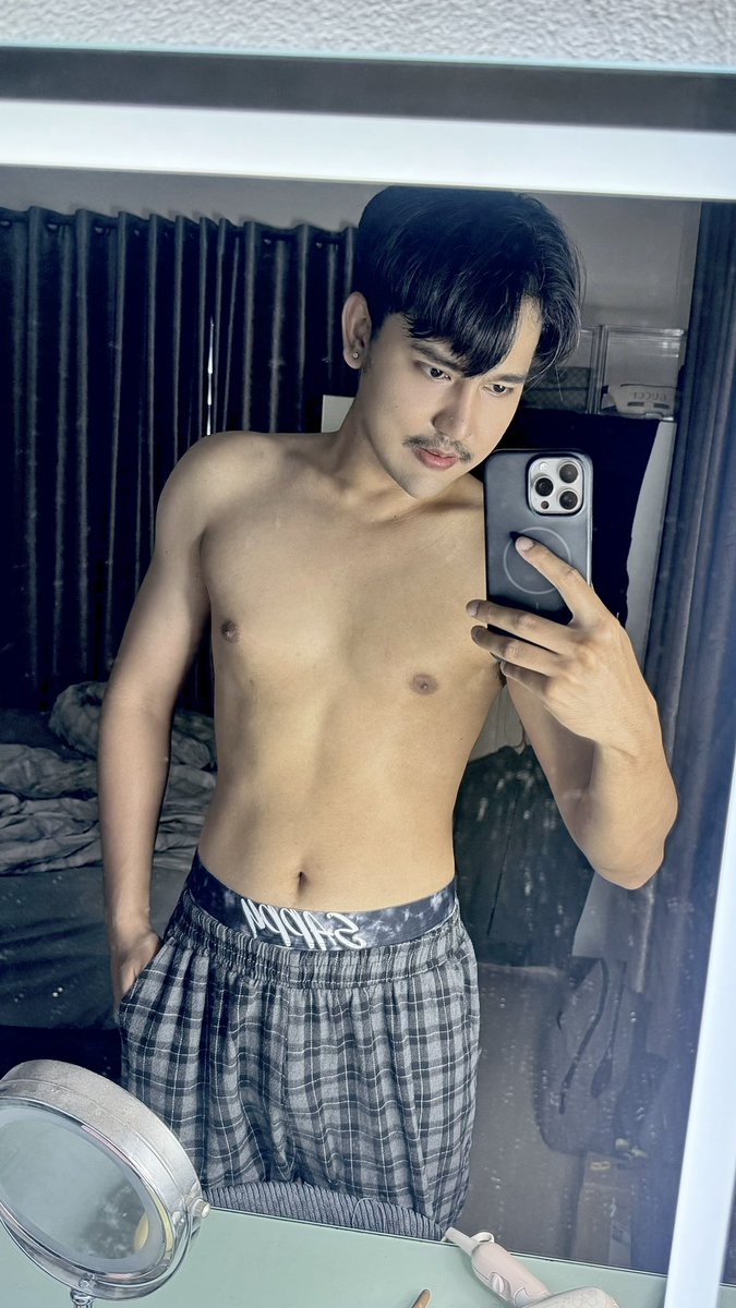 koogolf24's tweet photo. ที่ถอดเสื้อไม่ใช่ว่าร้อน แค่อยากอ้อนให้เธอมาดูแล 🥹
#พัทลุง #สงขลา 

https://t.co/mgbNzDOoCg https://t.co/kXcMHphfRq