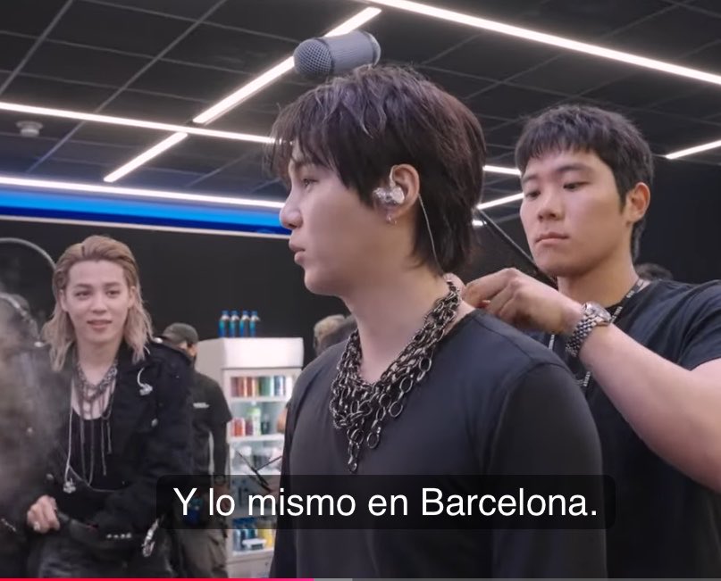 ilvthvkoo's tweet photo. yoongi diciendo que amó mucho barcelona, el es español y culé de nacimiento y punto https://t.co/vWGNtH5vU5