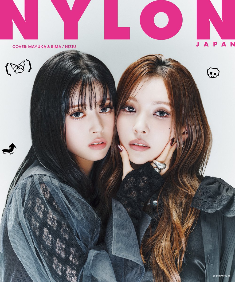 NYLONJAPAN's tweet photo. 💜🖤メロい♡ MAYUKA＆RIMAがKUROMIに変身🖤💜

10/23発売、一冊丸ごとKUROMIを大特集した  
『NYLON JAPAN KUROMI ISSUE』から、  
NiziU MAYUKA＆RIMAのWカバー版も登場！
（この2人としては初となるWカバー♡）

🖤 KUROMIを大胆にオマージュ  
💜 最高にメロい♡ゴシックルック  
🎀 全20Pファッションストーリー  
✨ 2人の親密なインタビューも

いつもとはひと味違うMAYUKA＆RIMAをお見逃しなく♡

@kuromi_project @NiziU__official @yabaT_koyacial 
#NYLONJAPAN #KUROMI #NiziU #MAYUKA #RIMA