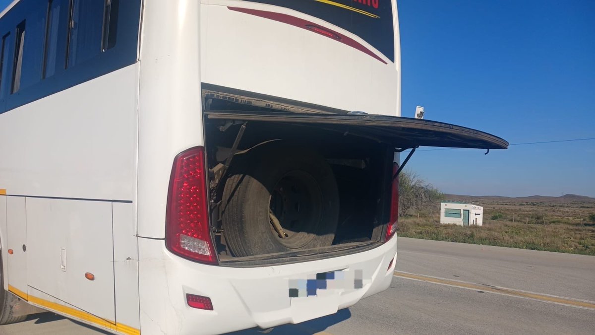 SAPoliceService's tweet photo. #sapsWC [FLYING SQUAD MEMBERS ARREST LONG-DISTANCE BUS DRIVER FOR DEALING IN DAGGA]

A vehicle checkpoint at Prince Albert resulted in the seizure of 2 057 grams of dagga on Thursday 01 October 2026. Members of #FlyingSquad searched a long-distance bus travelling from Mthatha to Cape Town. During the search, they found a bag containing 2 057 grams of dagga with an estimated street value of R20 570. One of the bus drivers was arrested on the spot for dealing in dagga.

Once charged, the 48-year-old male suspect will appear before the Prince Albert Magistrate’s Court.

#SAPS #FightingCrime #DrugsOffTheStreets #SaferCommunities ST

https://t.co/xIHycwjdSx
