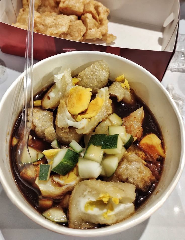 juyeosi's tweet photo. lebih pilih baso aci atau pempek? https://t.co/ir2ZooSXp5
