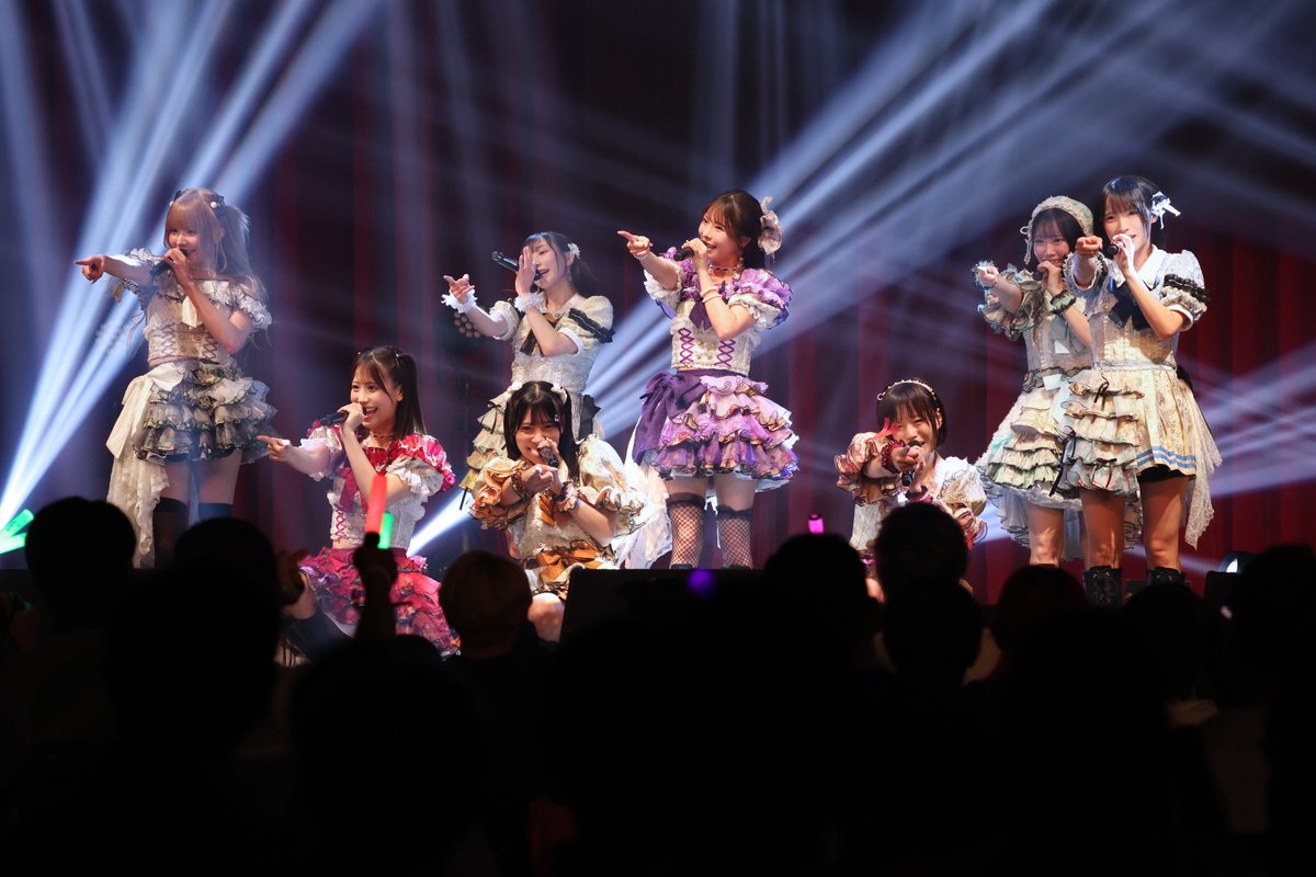 takataka_banban's tweet photo. ライブ見に行ってきました!!!
美女揃いでした😍
RiNCENT# @rincent_idol
#idolgroup #アイドル https://t.co/sQnv8Ath6n