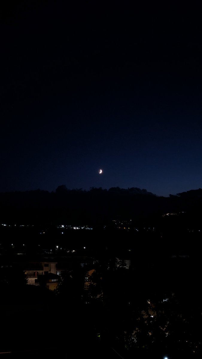 rebornsspace's tweet photo. @sahurl3voux Google Pixel!!! io ho il 6a ormai da 3 anni e a parte la batteria un po' fiacca è ancora praticamente nuovo! foto davvero ottime e con gli ultimi modelli sono migliorati ancora
lascio qui una foto fatta con la modalità notte, non perfetta ma ottima per un telefono 🤪 https://t.co/BzSxVyWUJG