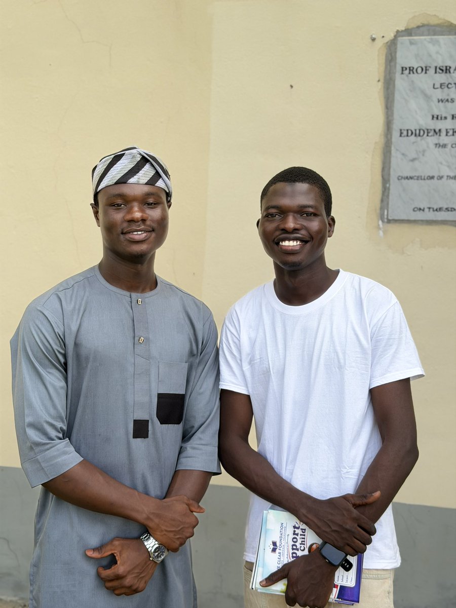 uthmancoder's tweet photo. Met my Oga @MOGdey4U  at Freshers Orientation where I went to pitch Univa to all fresh Students 😊 https://t.co/TaqQsCu8Ug