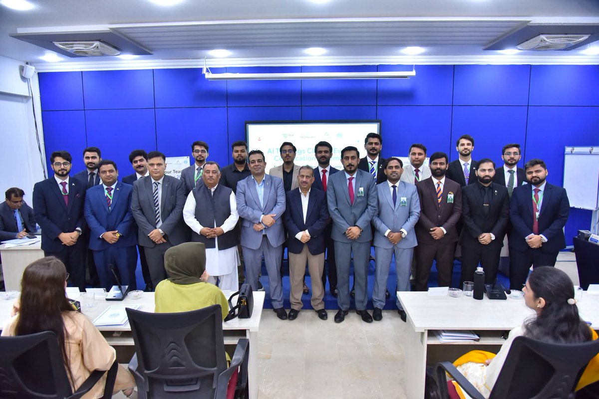 TechValleyPak's tweet photo. Tech Valley hosted a certificate ceremony at TMR Wing, SGA&CD, Government of Sindh, celebrating 121 public sector officers who completed Generative AI Bootcamps focused on practical AI skills and digital transformation.
#TechValley #AIBootcamp #SindhGovernment https://t.co/q69L5UFtOH
