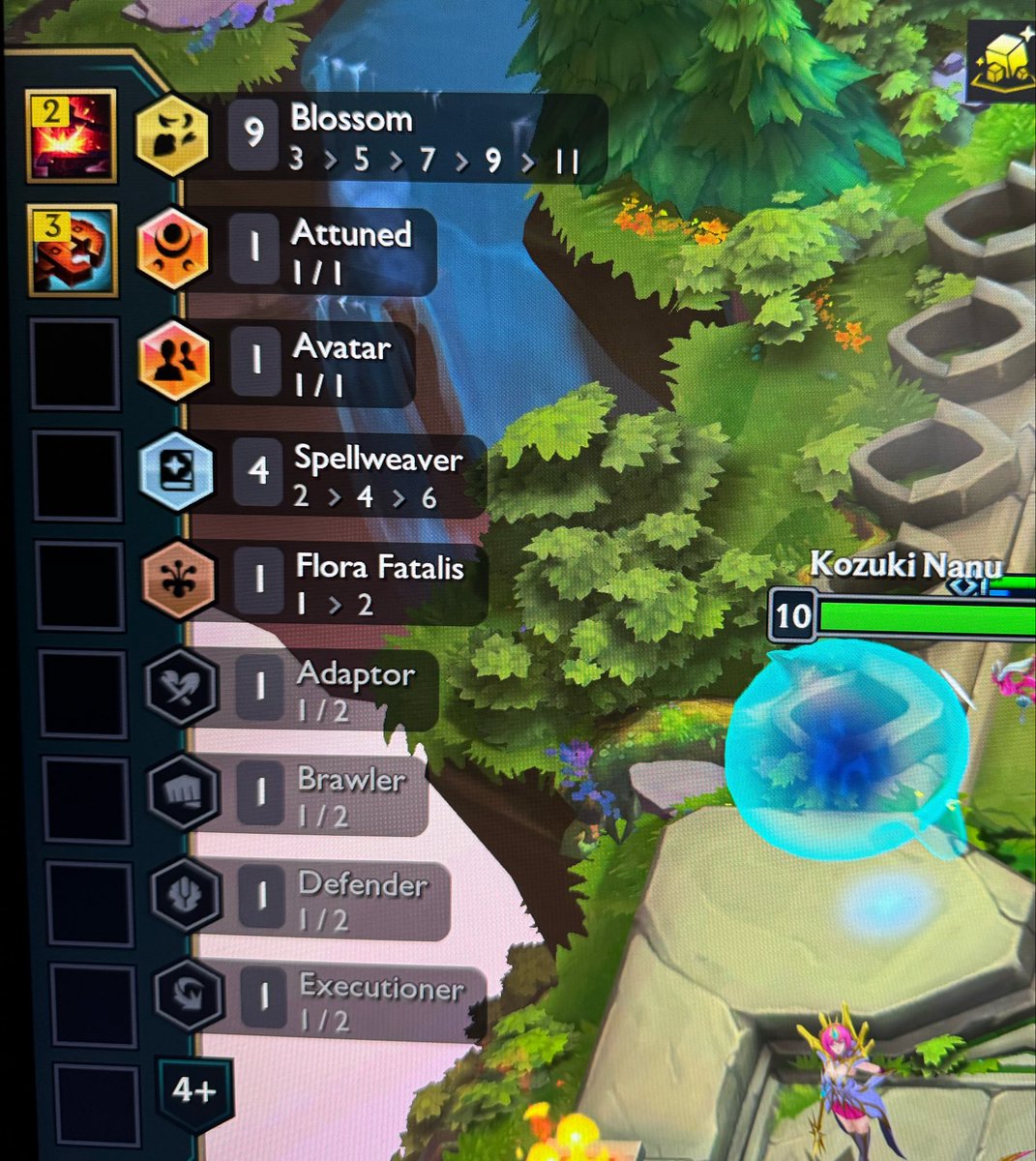 KozukiNanu's tweet photo. La segunda tampoco se ha dado mal, aunque me da la sensación de tener poca frontline en esta composición #tft https://t.co/VCsaEoWO81