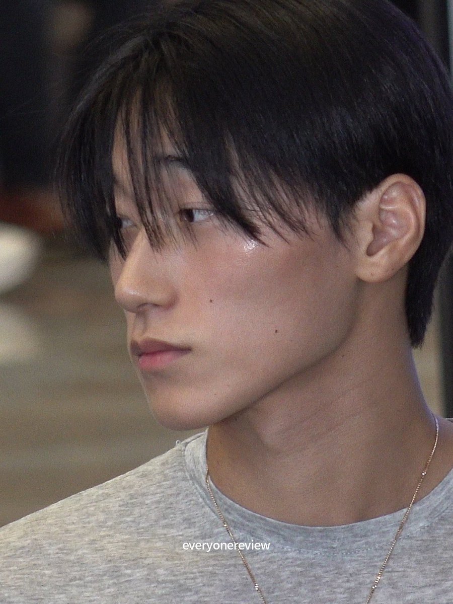 OwnedBySannie's tweet photo. He so pretty 🥹🥹🫳🏻 https://t.co/5SHVZS3CCd