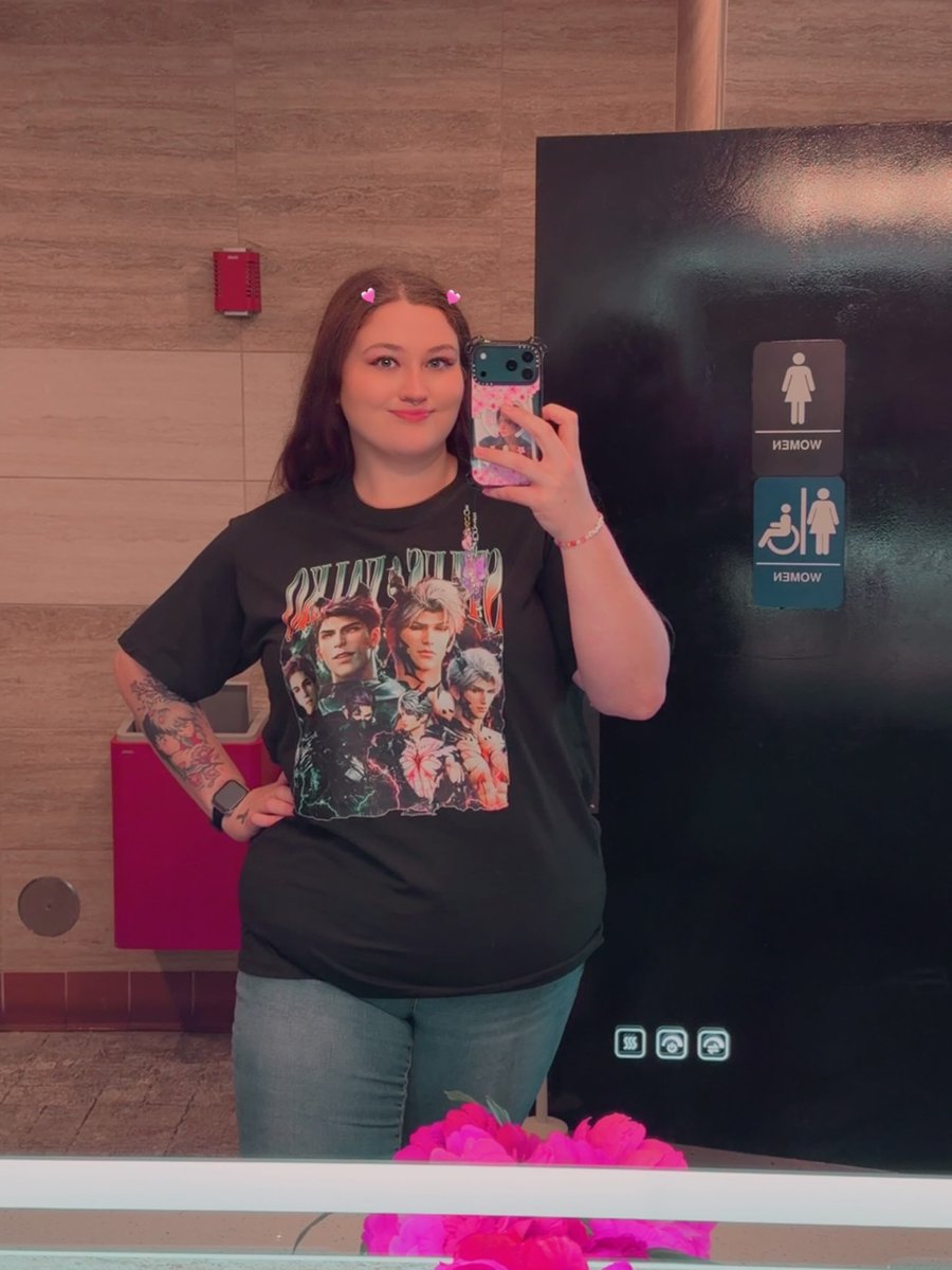 HamhamFan's tweet photo. Photo by Sophia on August 14, 2026. May be a selfie of one or more people, makeup, a mirror, and text. https://t.co/Ju9fx4AmvY