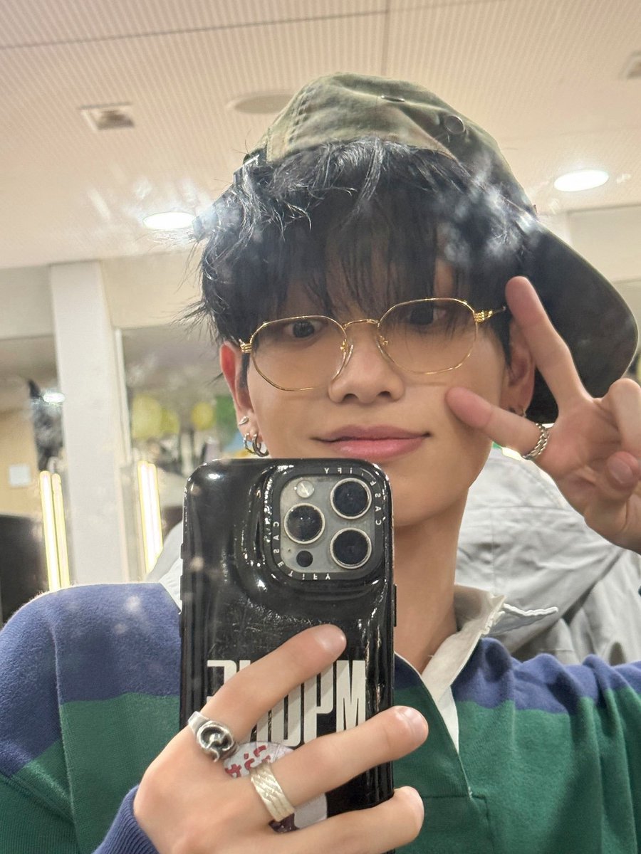myeongiwa's tweet photo. jaehyun's new selca again!! we've already gotten 4 selcas today 😆🤍 https://t.co/dsuJPkEyZ3