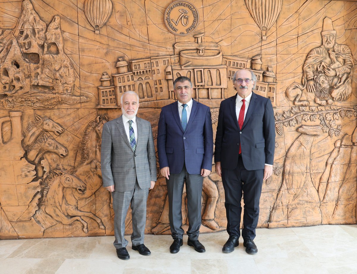 nevukurumsal's tweet photo. T.C. Millî Eğitim Bakanlığı Talim ve Terbiye Kurulu Başkan Yardımcısı Mehmet Nezir Gül ve Talim ve Terbiye Kurulu Üyesi Doç. Dr. Hüseyin Korkut, #NEVÜ Rektörü @semihaktekin’i ziyaret etti👉https://t.co/r9VT5zFrDJ https://t.co/NILynsO48V