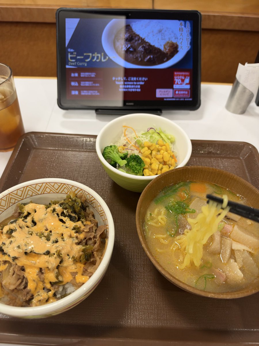 Lesser_boufuri's tweet photo. 今宵はじ麺ましてだったので...
　　　　　　　　　　夜は控えめ(°ω°) https://t.co/xhPZd2kCLf
