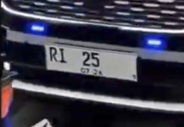 MiskinTV_'s tweet photo. RI 25 mobil pejabat kementerian/lembaga apa sih???? https://t.co/VKdeR66ZQJ