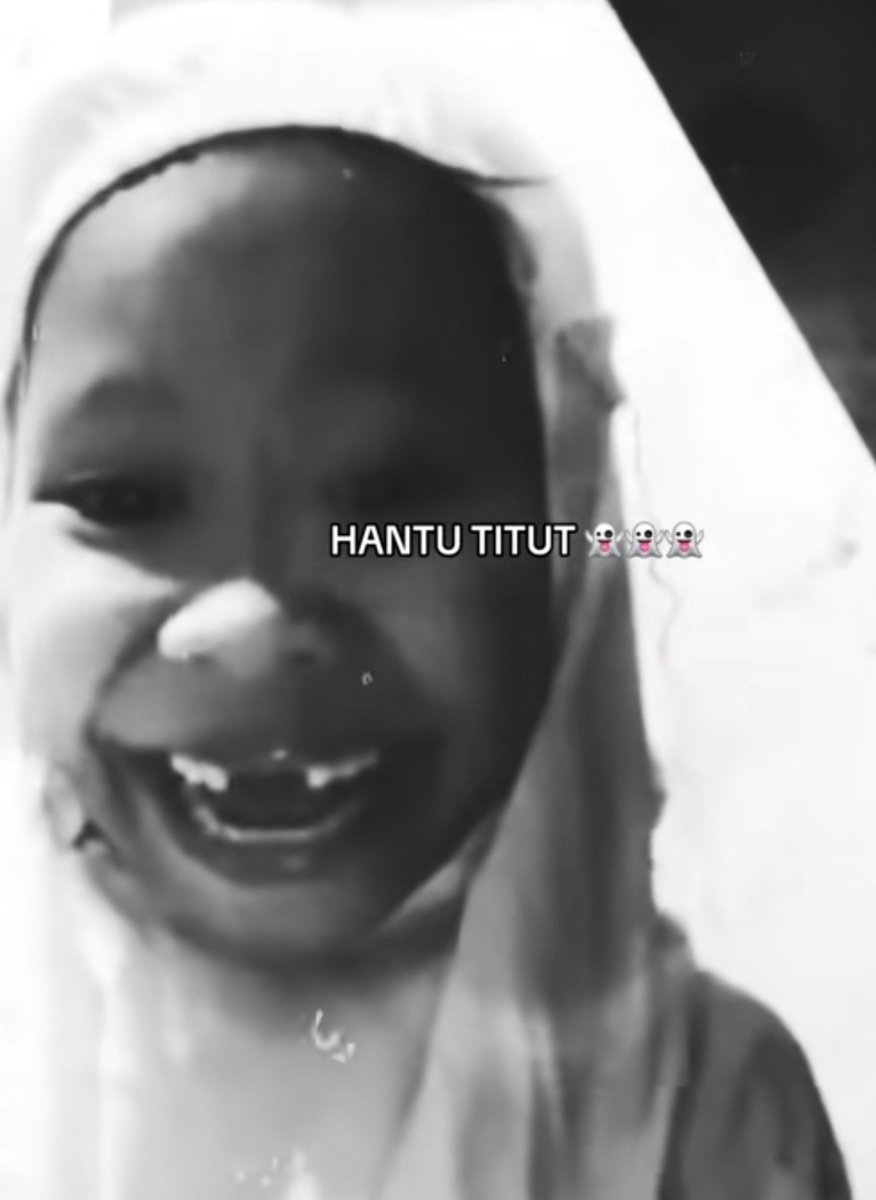 haerintitut's tweet photo. haerin h nya haya titut https://t.co/FpD1NRtWpa