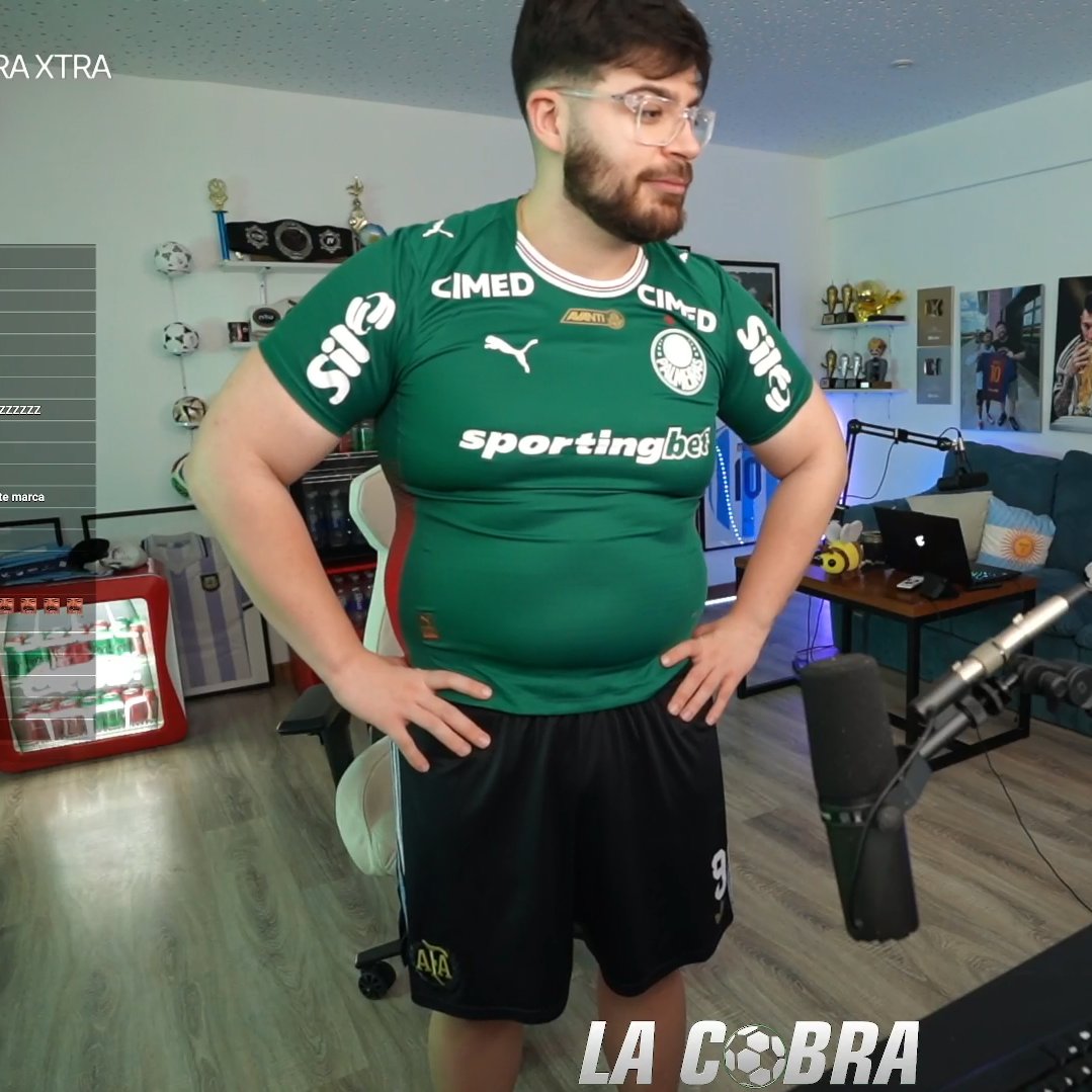 OOC_LACOBRAAA's tweet photo. El Flaco Lopez 🐐 // El Gordo Lopez 🐷 https://t.co/uM5rRusZ0i