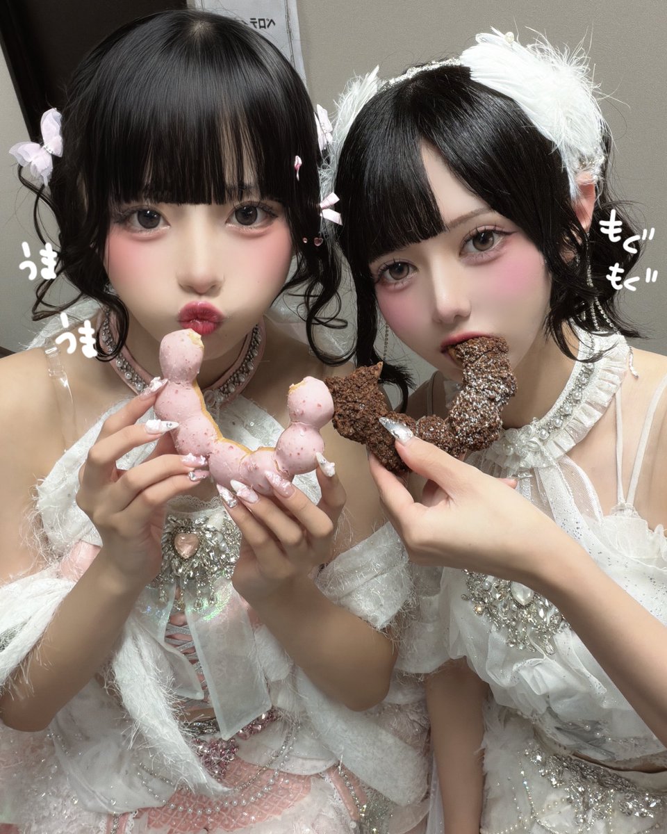 Rico_Pchuu's tweet photo. いっぱい食べて幸せにゃんこ🤍🧡 https://t.co/MSjpJifdra