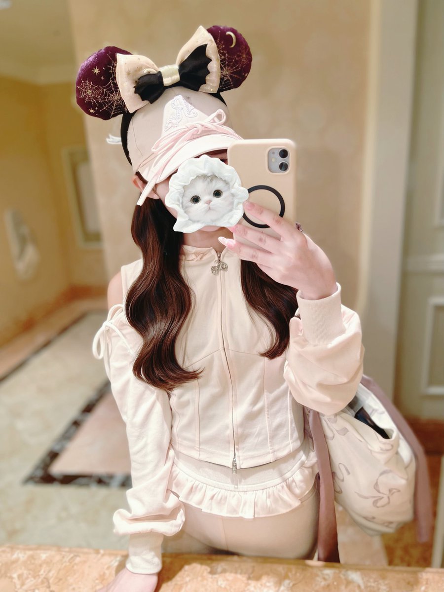 s_174cm's tweet photo. 仮装した新蘭ちゃんとDハロ👻🦇︎︎✧ https://t.co/SdrQmvG9TE