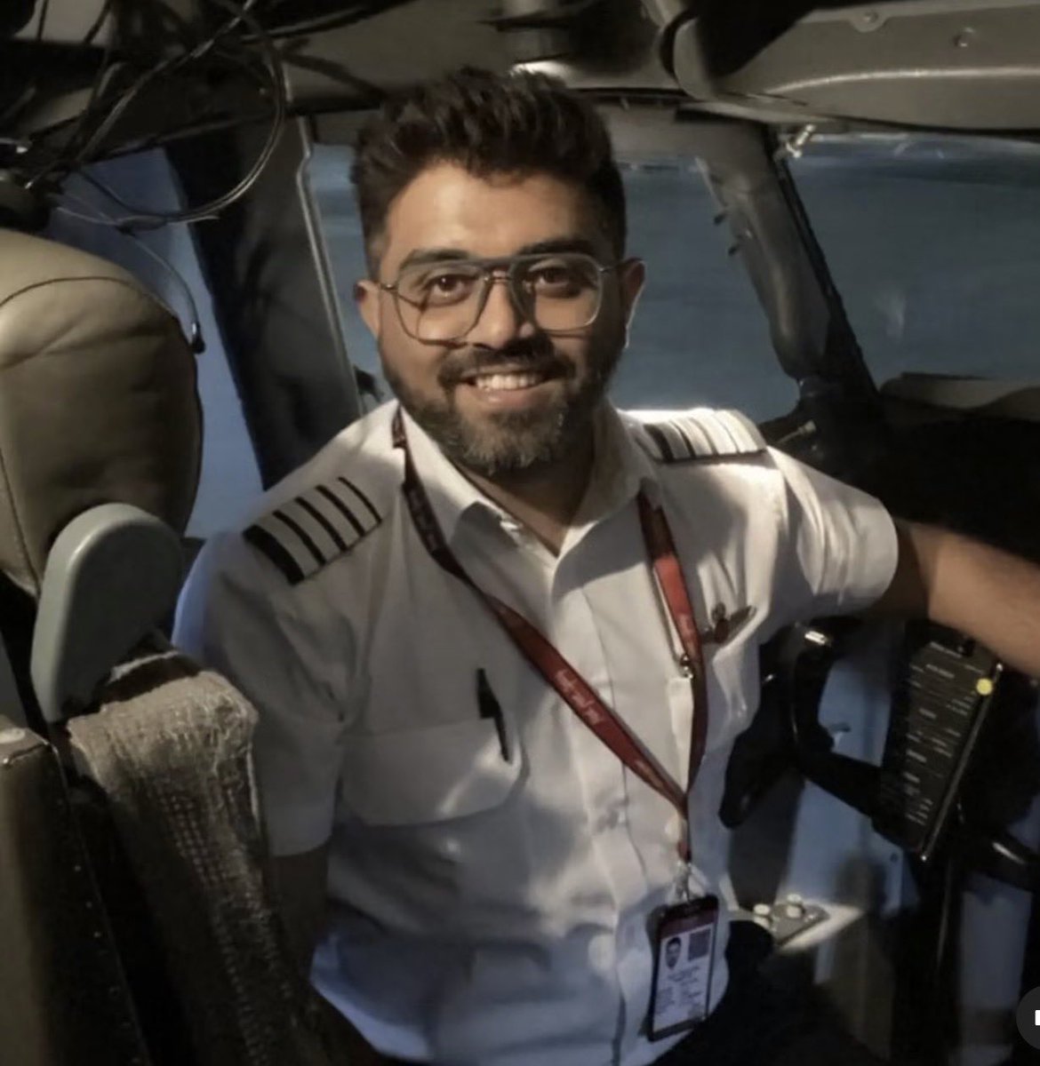 BjpBiplab's tweet photo. Captain Smit Machchhar’s courage and devotion to duty reflect the finest values of India. 

Despite being seriously injured, he remained focused on protecting the lives of others during a grave situation. His bravery and presence of mind helped ensure the safety of those on board.

The nation stands with Captain Machchhar and his family during this difficult time. Wishing him a speedy and complete recovery.

Jai Hind! 🇮🇳
