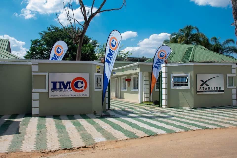 CrimeWatchZW's tweet photo. Any idea why employees of Wicknell Chivayo’s companies, Intratrek Zimbabwe and IMC, have not yet released a formal statement of condolence following the death of their owner? https://t.co/3RHU2Kjk3H