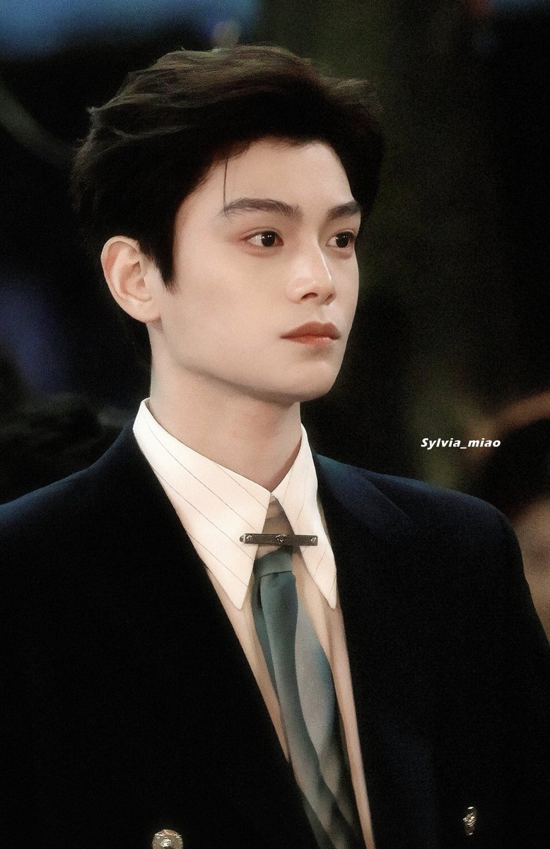 yuxiross's tweet photo. pookie 🤏😘 // lethal face 😍❤️‍🔥

#丁禹兮
#DingYuxi
#EndlessSummers https://t.co/UNZs4QFIdM